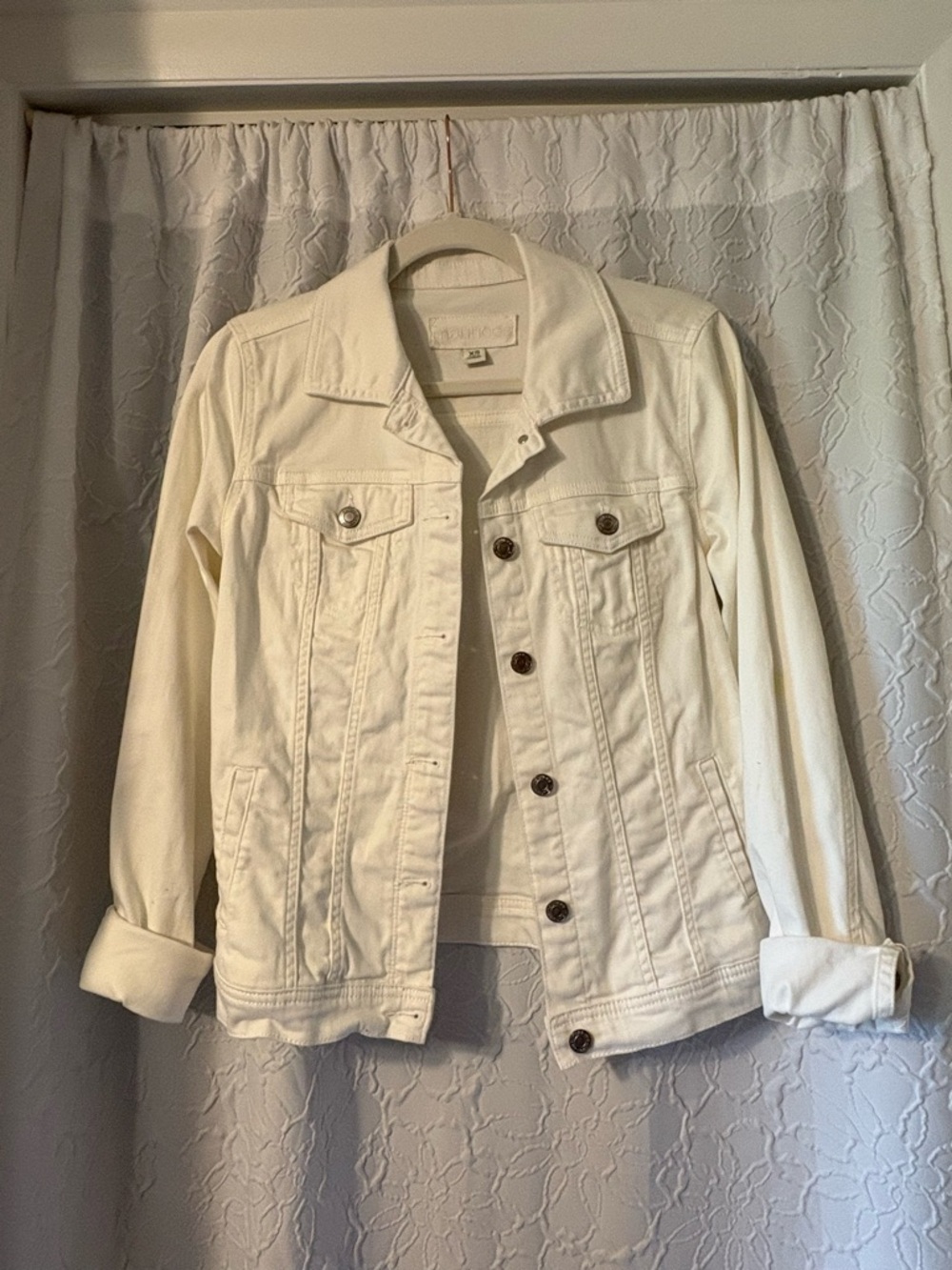 Maurices Women’s White Denim Jacket Like New Size XS